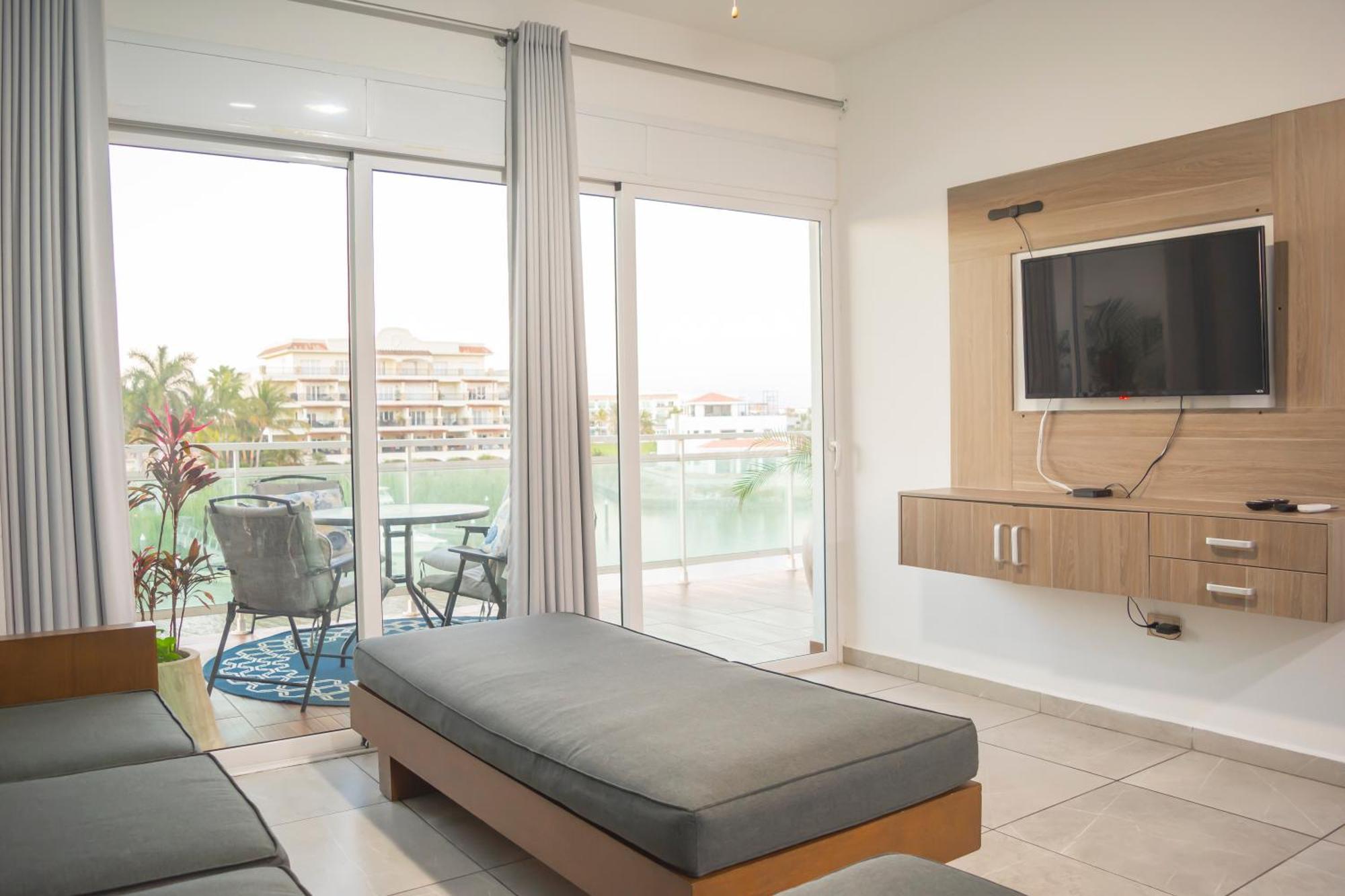 A 2 Min De La Playa , Vista Al Canal By G P S Rentas Mazatlan Exterior photo