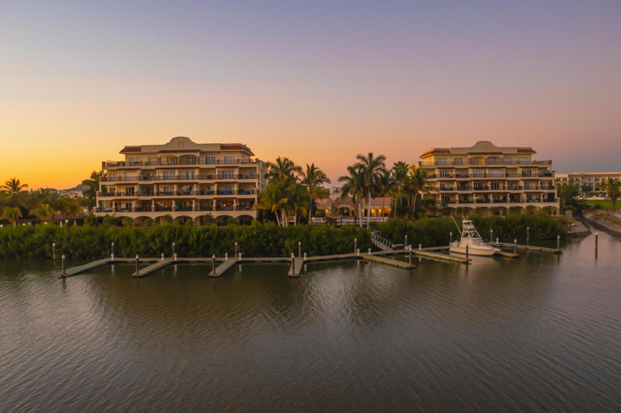 A 2 Min De La Playa , Vista Al Canal By G P S Rentas Mazatlan Exterior photo
